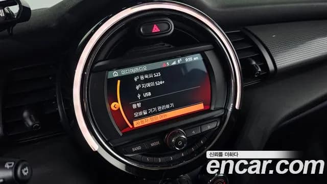 2019 Mini Cooper 5Door Standard Sold VIN WMWXU1101K2H33978 – interior seats 2019 Mini Cooper 5Door Standard Sold VIN WMWXU1101K2H33978 – interior seats