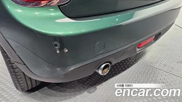 2019 Mini Cooper 5Door Standard Sold VIN WMWXU1101K2H33978 – trunk area 2019 Mini Cooper 5Door Standard Sold VIN WMWXU1101K2H33978 – trunk area