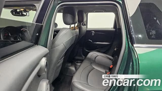 2019 Mini Cooper 5Door Standard Sold VIN WMWXU1101K2H33978 – photo 26 2019 Mini Cooper 5Door Standard Sold VIN WMWXU1101K2H33978 – photo 26