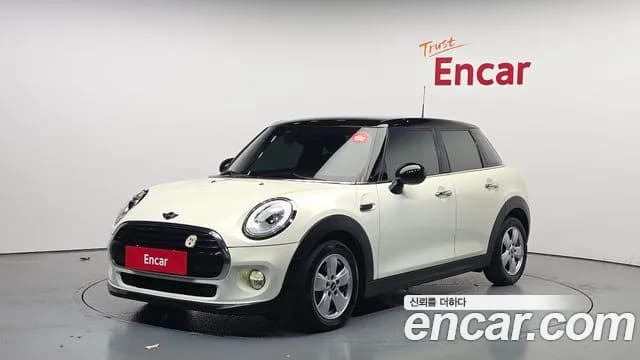 2018 Mini Cooper Standard Sold VIN WMWXU1102J2H33339 – undercarriage 2018 Mini Cooper Standard Sold VIN WMWXU1102J2H33339 – undercarriage