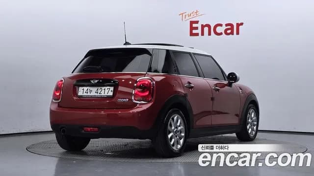 2018 Mini Cooper 5Door HIGH Sold VIN WMWXU1106J2G05895 – photo 17 2018 Mini Cooper 5Door HIGH Sold VIN WMWXU1106J2G05895 – photo 17