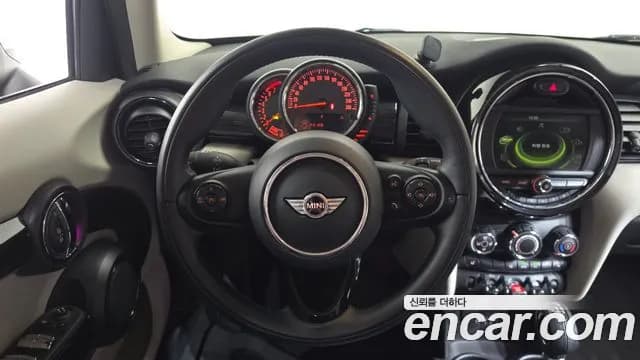 2018 Mini Cooper 5Door Standard Sold VIN WMWXU1107J2G06084 – photo 29 2018 Mini Cooper 5Door Standard Sold VIN WMWXU1107J2G06084 – photo 29