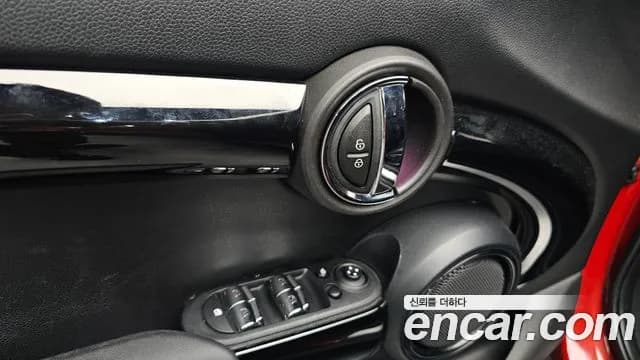 2018 Mini Cooper 5Door HIGH Sold VIN WMWXU1108J2G05977 – photo 17 2018 Mini Cooper 5Door HIGH Sold VIN WMWXU1108J2G05977 – photo 17
