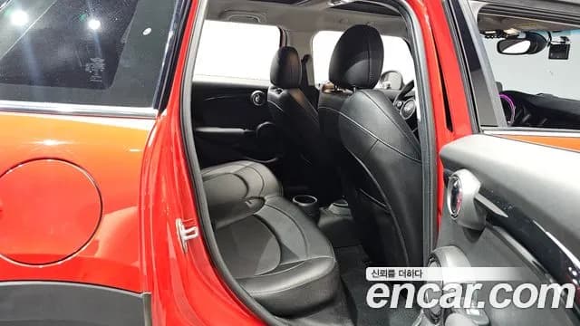 2018 Mini Cooper 5Door HIGH Sold VIN WMWXU1108J2G05977 – photo 18 2018 Mini Cooper 5Door HIGH Sold VIN WMWXU1108J2G05977 – photo 18