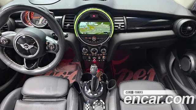 2018 Mini Cooper 5Door HIGH Sold VIN WMWXU1109J2H04100 – front exterior 2018 Mini Cooper 5Door HIGH Sold VIN WMWXU1109J2H04100 – front exterior