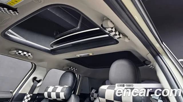 2018 Mini Cooper 5Door HIGH Sold VIN WMWXU1109J2H04100 – odometer reading 2018 Mini Cooper 5Door HIGH Sold VIN WMWXU1109J2H04100 – odometer reading