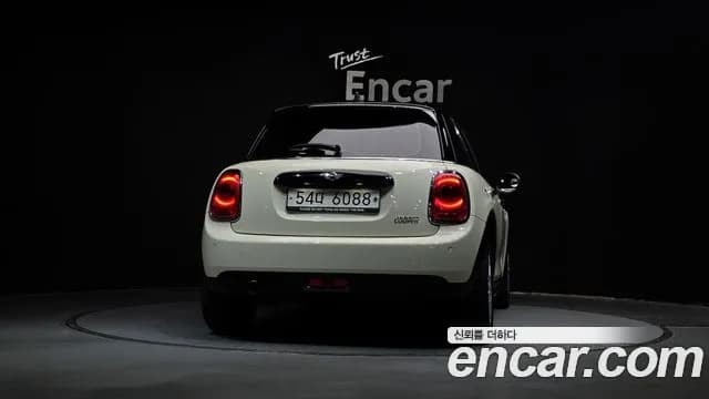 2018 Mini Cooper 5Door HIGH Sold VIN WMWXU1109J2H04100 – photo 18 2018 Mini Cooper 5Door HIGH Sold VIN WMWXU1109J2H04100 – photo 18