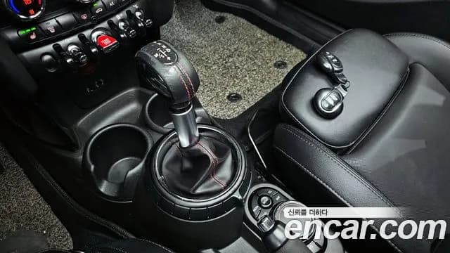 2018 Mini Cooper S 5Door Standard Sold VIN WMWXU3106J2D46935 – dashboard 2018 Mini Cooper S 5Door Standard Sold VIN WMWXU3106J2D46935 – dashboard