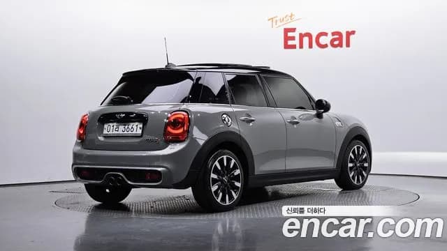 2018 Mini Cooper S 5Door Standard Sold VIN WMWXU3106J2D46935 – photo 29 2018 Mini Cooper S 5Door Standard Sold VIN WMWXU3106J2D46935 – photo 29