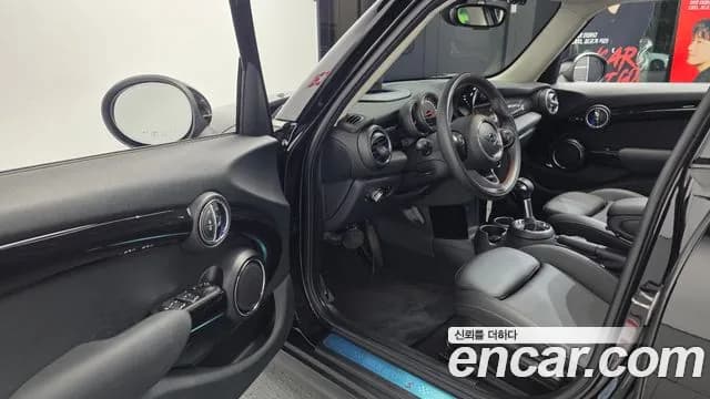 2019 Mini Cooper S 5Door Standard Sold VIN WMWXU310XK2H91471 – photo 13 2019 Mini Cooper S 5Door Standard Sold VIN WMWXU310XK2H91471 – photo 13
