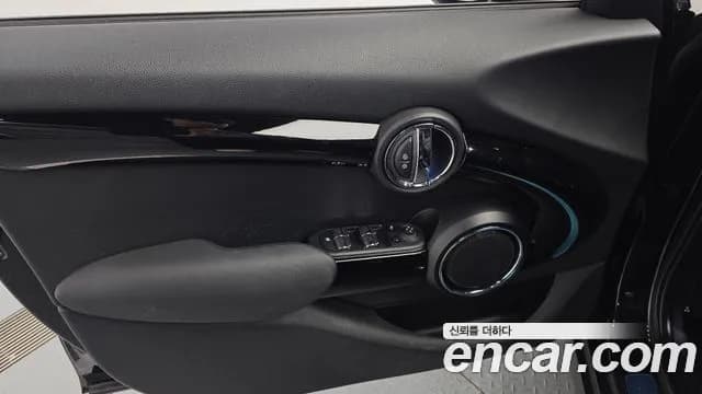 2019 Mini Cooper S 5Door Standard Sold VIN WMWXU310XK2H91471 – photo 14 2019 Mini Cooper S 5Door Standard Sold VIN WMWXU310XK2H91471 – photo 14