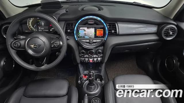 2021 Mini Cooper 5Door HIGH Sold VIN WMWXV7101M2N94306 – side profile 2021 Mini Cooper 5Door HIGH Sold VIN WMWXV7101M2N94306 – side profile