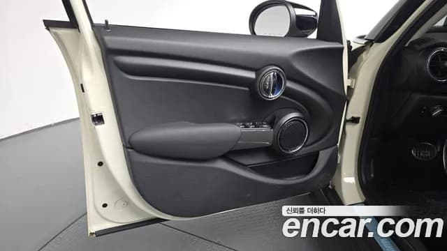 2021 Mini Cooper 5Door HIGH Sold VIN WMWXV7101M2N94306 – photo 21 2021 Mini Cooper 5Door HIGH Sold VIN WMWXV7101M2N94306 – photo 21