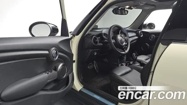2021 Mini Cooper 5Door HIGH Sold VIN WMWXV7101M2N94306 – photo 24 2021 Mini Cooper 5Door HIGH Sold VIN WMWXV7101M2N94306 – photo 24