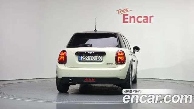 2021 Mini Cooper 5Door HIGH Sold VIN WMWXV7101M2N94516 – rear exterior 2021 Mini Cooper 5Door HIGH Sold VIN WMWXV7101M2N94516 – rear exterior