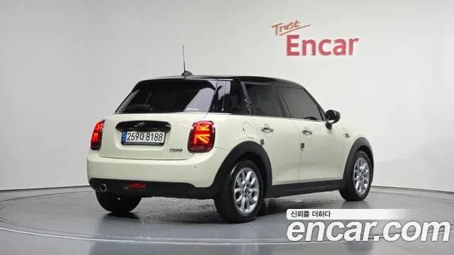 2021 Mini Cooper 5Door HIGH Sold VIN WMWXV7101M2N94516 – photo 23 2021 Mini Cooper 5Door HIGH Sold VIN WMWXV7101M2N94516 – photo 23
