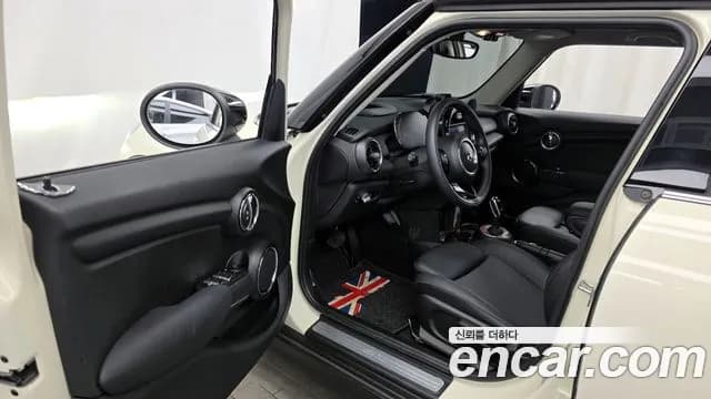 2021 Mini Cooper 5Door HIGH Sold VIN WMWXV7101M2N94516 – photo 27 2021 Mini Cooper 5Door HIGH Sold VIN WMWXV7101M2N94516 – photo 27