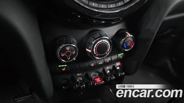 2020 Mini Cooper 5Door Standard Sold VIN WMWXV7102L2M58071 – dashboard 2020 Mini Cooper 5Door Standard Sold VIN WMWXV7102L2M58071 – dashboard
