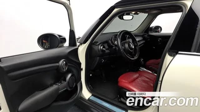 2020 Mini Cooper 5Door Standard Sold VIN WMWXV7103L2M46088 – side profile 2020 Mini Cooper 5Door Standard Sold VIN WMWXV7103L2M46088 – side profile