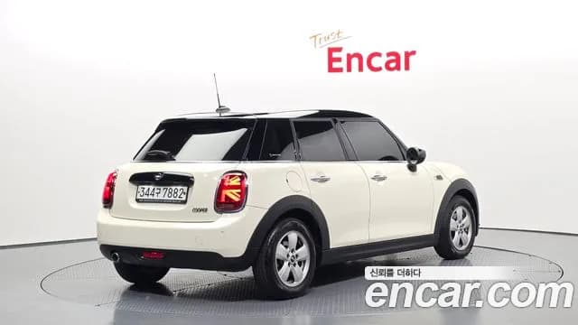 2020 Mini Cooper 5Door Standard Sold VIN WMWXV7103L2M46088 – photo 13 2020 Mini Cooper 5Door Standard Sold VIN WMWXV7103L2M46088 – photo 13