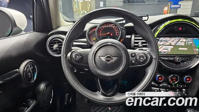 2020 Mini Cooper 5Door HIGH Sold VIN WMWXV7105L2M72434 – rear exterior 2020 Mini Cooper 5Door HIGH Sold VIN WMWXV7105L2M72434 – rear exterior
