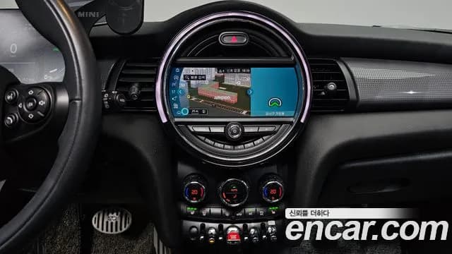 2021 Mini Cooper 5Door HIGH Sold VIN WMWXV7105M2N61020 – rear exterior 2021 Mini Cooper 5Door HIGH Sold VIN WMWXV7105M2N61020 – rear exterior