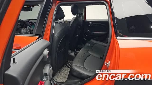 2021 Mini Cooper 5Door HIGH Sold VIN WMWXV7105M2N61020 – photo 12 2021 Mini Cooper 5Door HIGH Sold VIN WMWXV7105M2N61020 – photo 12
