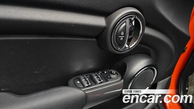 2021 Mini Cooper 5Door HIGH Sold VIN WMWXV7105M2N61020 – photo 25 2021 Mini Cooper 5Door HIGH Sold VIN WMWXV7105M2N61020 – photo 25