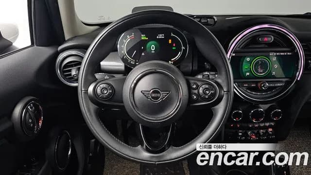 2021 Mini Cooper 5Door HIGH Sold VIN WMWXV7106M2N60409 – photo 17 2021 Mini Cooper 5Door HIGH Sold VIN WMWXV7106M2N60409 – photo 17