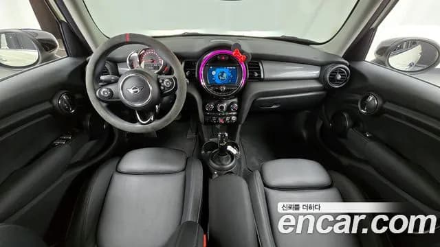 2020 Mini Cooper 5Door Standard Sold VIN WMWXV7107L2M72581 – rear exterior 2020 Mini Cooper 5Door Standard Sold VIN WMWXV7107L2M72581 – rear exterior