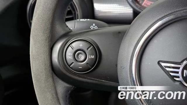 2020 Mini Cooper 5Door Standard Sold VIN WMWXV7107L2M72581 – photo 17 2020 Mini Cooper 5Door Standard Sold VIN WMWXV7107L2M72581 – photo 17