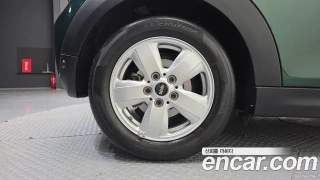 2019 Mini Cooper D Standard Sold VIN WMWXY3101KTF77709 – front exterior 2019 Mini Cooper D Standard Sold VIN WMWXY3101KTF77709 – front exterior
