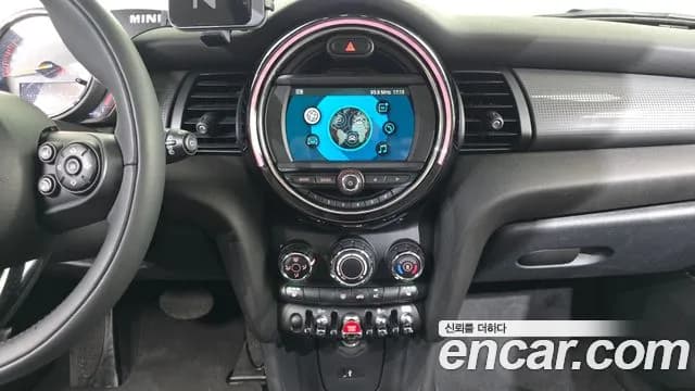 2019 Mini Cooper D Standard Sold VIN WMWXY3101KTF77709 – dashboard 2019 Mini Cooper D Standard Sold VIN WMWXY3101KTF77709 – dashboard