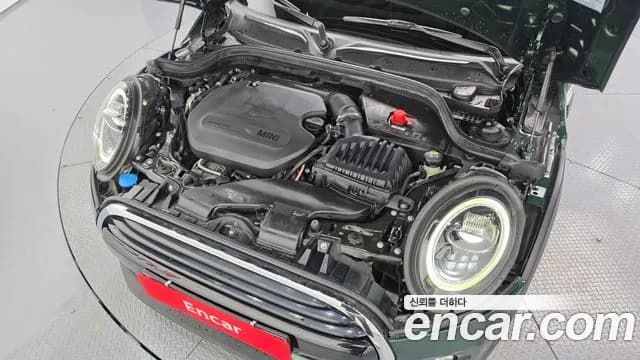 2019 Mini Cooper D Standard Sold VIN WMWXY3101KTF77709 – engine bay 2019 Mini Cooper D Standard Sold VIN WMWXY3101KTF77709 – engine bay