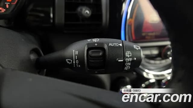 2019 Mini Cooper D HIGH Sold VIN WMWXY3102KTF78643 – dashboard 2019 Mini Cooper D HIGH Sold VIN WMWXY3102KTF78643 – dashboard