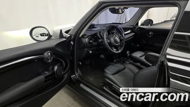 2019 Mini Cooper D HIGH Sold VIN WMWXY3102KTF78643 – photo 17 2019 Mini Cooper D HIGH Sold VIN WMWXY3102KTF78643 – photo 17