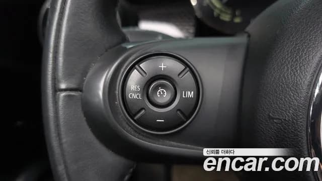 2021 Mini Cooper S Standard Sold VIN WMWXY710XM2N39618 – dashboard 2021 Mini Cooper S Standard Sold VIN WMWXY710XM2N39618 – dashboard
