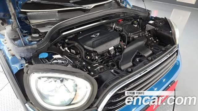2017 Mini Cooper D Countryman Standard Sold VIN WMWYT9101H3D74463 – dashboard 2017 Mini Cooper D Countryman Standard Sold VIN WMWYT9101H3D74463 – dashboard