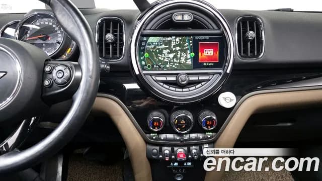 2018 Mini Cooper D Countryman ALL4 HIGH Sold VIN WMWYU1100J3E83260 – rear exterior 2018 Mini Cooper D Countryman ALL4 HIGH Sold VIN WMWYU1100J3E83260 – rear exterior