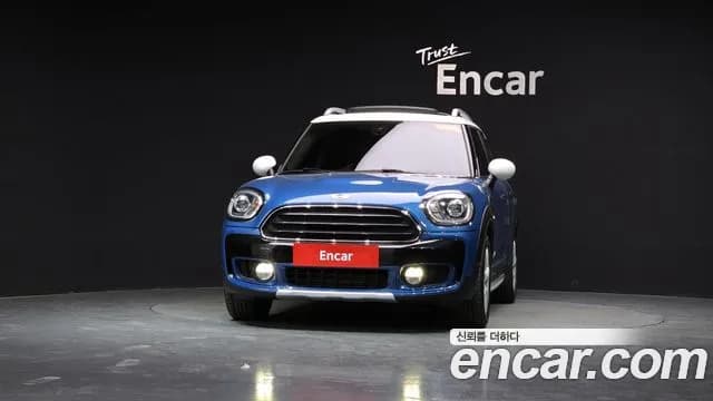2017 Mini Cooper D Countryman ALL4 Sold VIN WMWYU1105H3D17567 – exterior detail 2017 Mini Cooper D Countryman ALL4 Sold VIN WMWYU1105H3D17567 – exterior detail