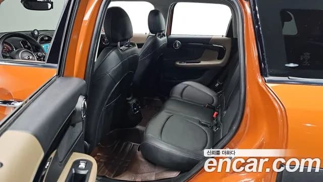 2017 Mini Cooper D Countryman ALL4 HIGH Sold VIN WMWYU1107H3D17649 – engine bay 2017 Mini Cooper D Countryman ALL4 HIGH Sold VIN WMWYU1107H3D17649 – engine bay