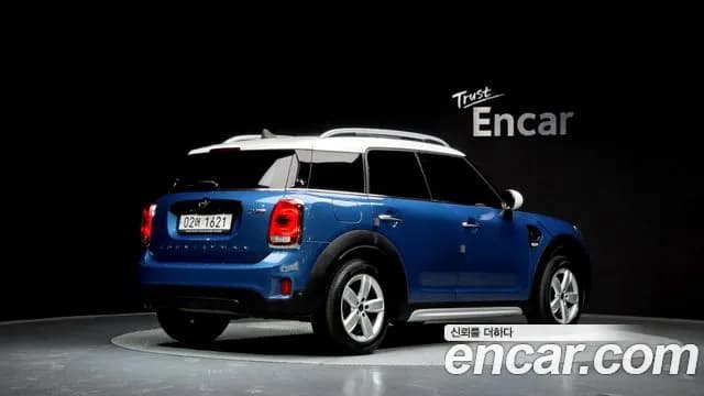 2018 Mini Cooper Countryman Standard Sold VIN WMWYU9101J3C02775 – interior seats 2018 Mini Cooper Countryman Standard Sold VIN WMWYU9101J3C02775 – interior seats