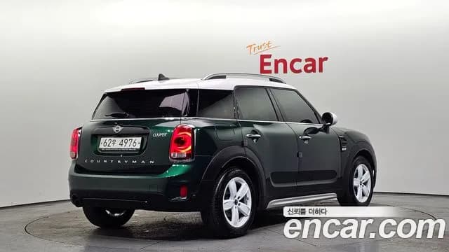 2019 Mini Cooper Countryman Standard Sold VIN WMWYU9103K3H01627 – side profile 2019 Mini Cooper Countryman Standard Sold VIN WMWYU9103K3H01627 – side profile