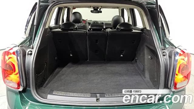 2019 Mini Cooper Countryman Standard Sold VIN WMWYU9103K3H01627 – trunk area 2019 Mini Cooper Countryman Standard Sold VIN WMWYU9103K3H01627 – trunk area