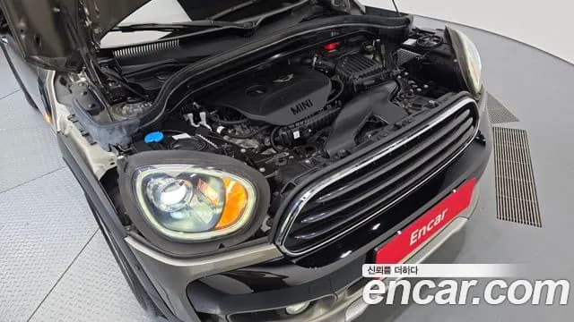 2019 Mini Cooper Countryman HIGH Sold VIN WMWYU9106K3K35513 – exterior detail 2019 Mini Cooper Countryman HIGH Sold VIN WMWYU9106K3K35513 – exterior detail