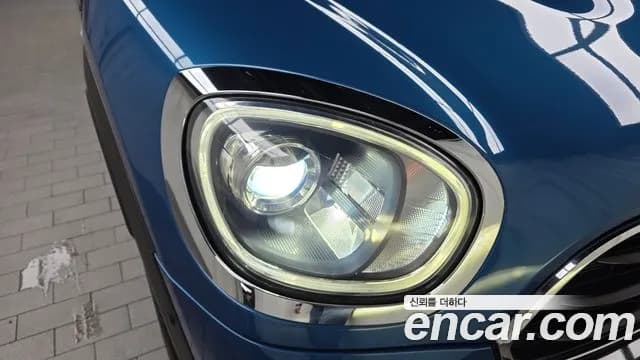 2019 Mini Cooper Countryman HIGH Sold VIN WMWYU9107K3H02201 – side profile 2019 Mini Cooper Countryman HIGH Sold VIN WMWYU9107K3H02201 – side profile