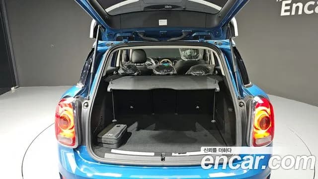 2019 Mini Cooper Countryman Standard Sold VIN WMWYU9108K3H01848 – side profile 2019 Mini Cooper Countryman Standard Sold VIN WMWYU9108K3H01848 – side profile