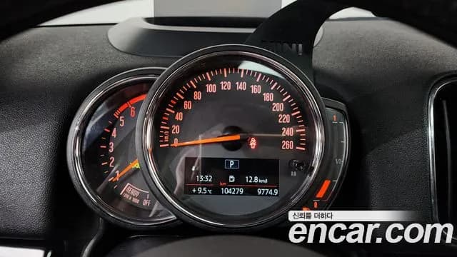 2019 Mini Cooper D Countryman ALL4 HIGH Sold VIN WMWYY5104K3G74306 – dashboard 2019 Mini Cooper D Countryman ALL4 HIGH Sold VIN WMWYY5104K3G74306 – dashboard