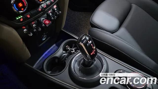 2019 Mini Cooper D Countryman ALL4 HIGH Sold VIN WMWYY5104K3G74614 – photo 19 2019 Mini Cooper D Countryman ALL4 HIGH Sold VIN WMWYY5104K3G74614 – photo 19
