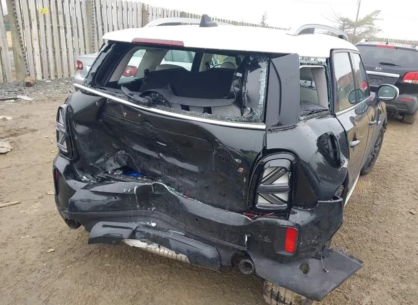 2024 MINI Countryman Used VIN WMZ83BR05R3R41285 – side profile 2024 MINI Countryman Used VIN WMZ83BR05R3R41285 – side profile